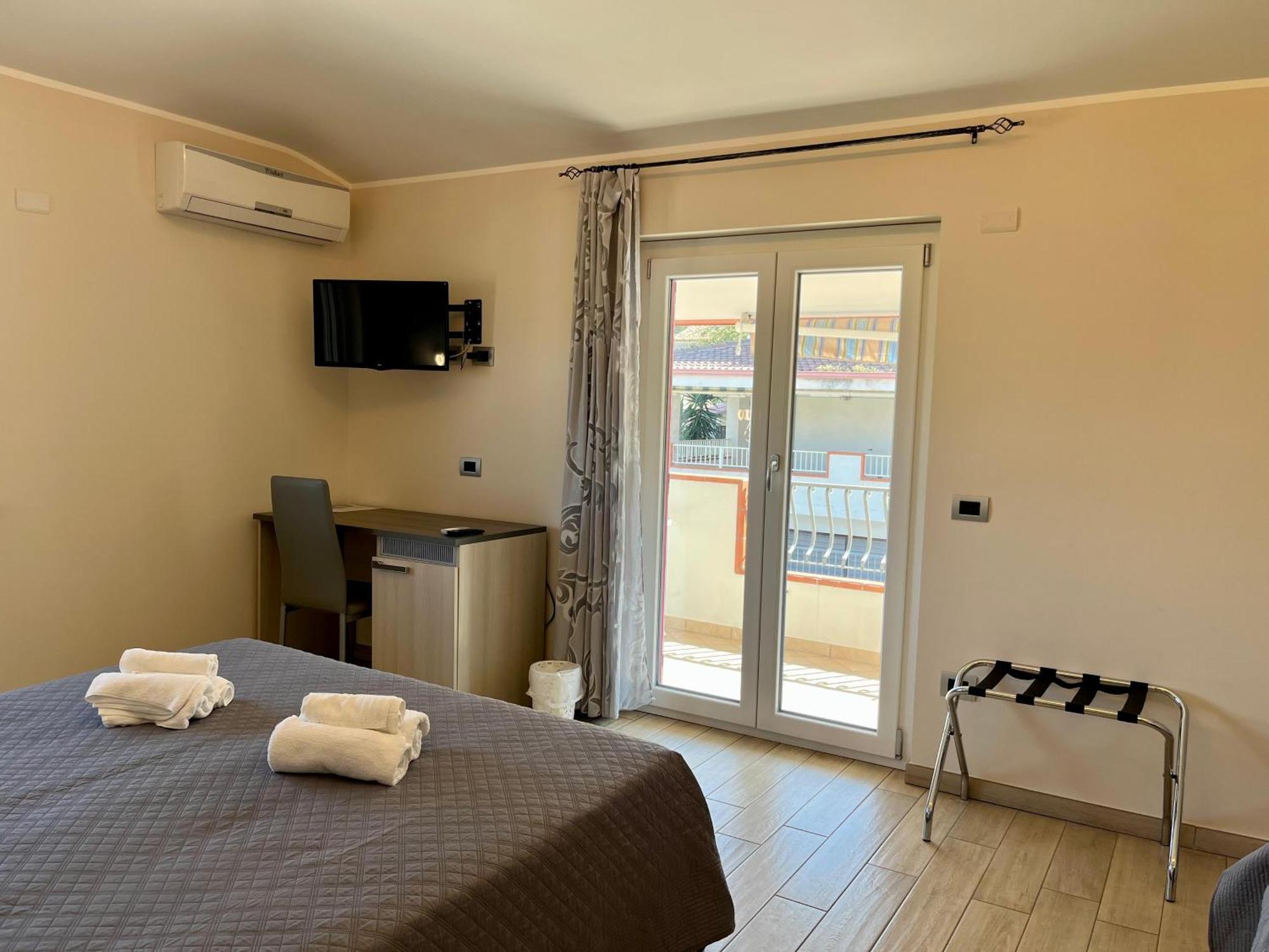 B&B Galatea Санта-Доменика Экстерьер фото