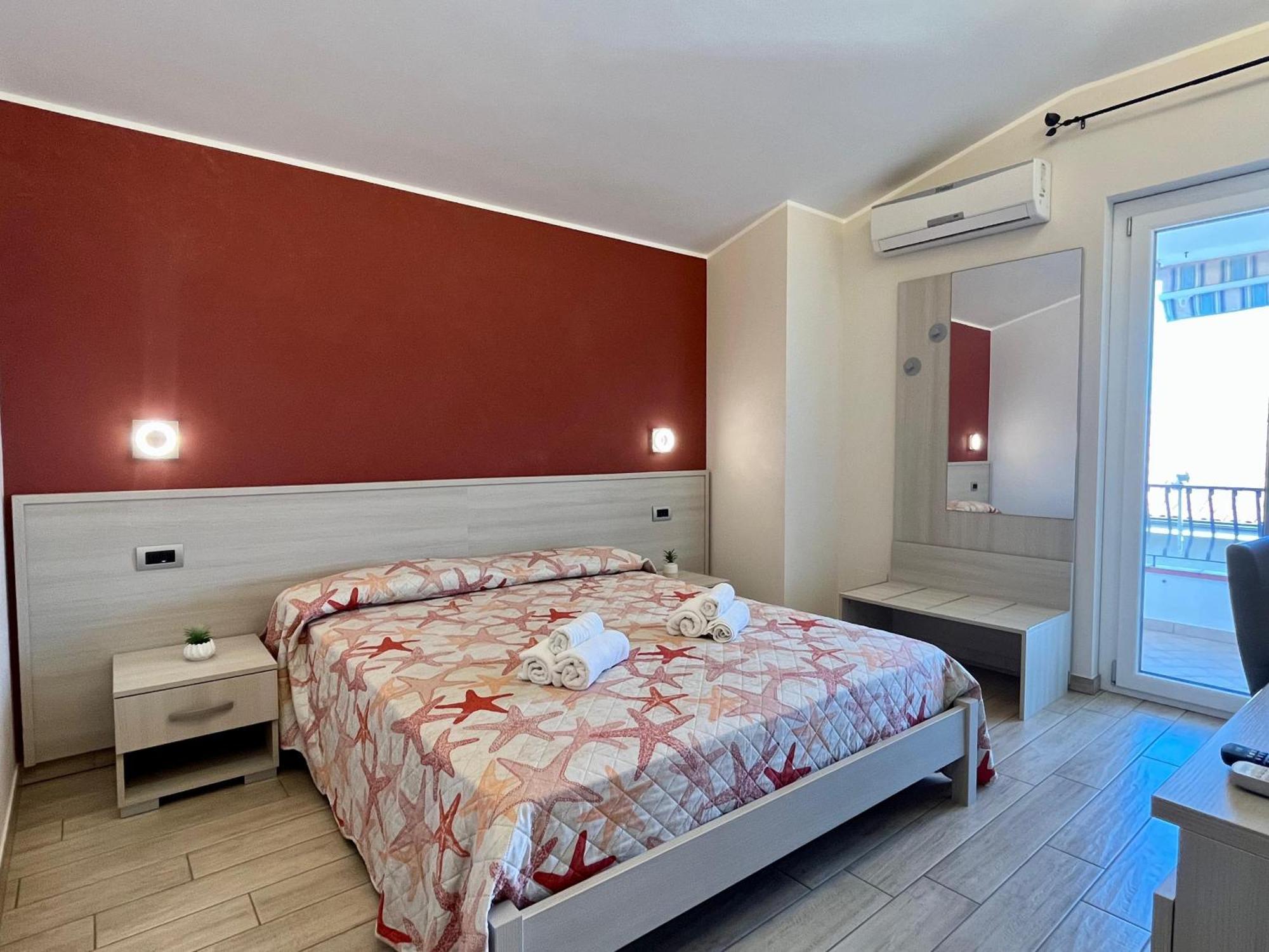 B&B Galatea Санта-Доменика Экстерьер фото